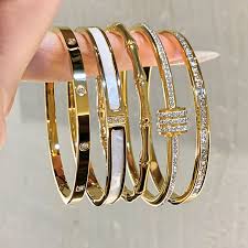 Bracelet for Women & Girls | Stylish & Elegant Fashion Jewelry